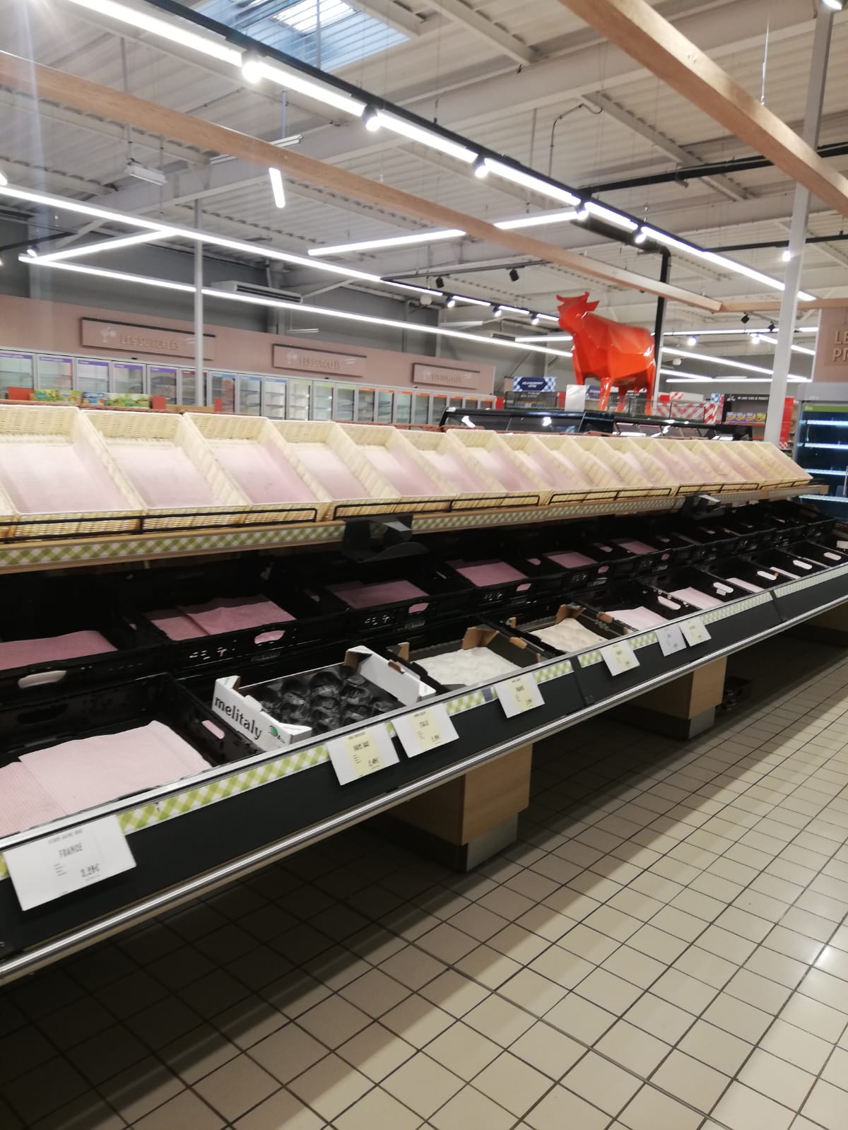 Les manœuvres de Casino met un centaine de salariés au chômage