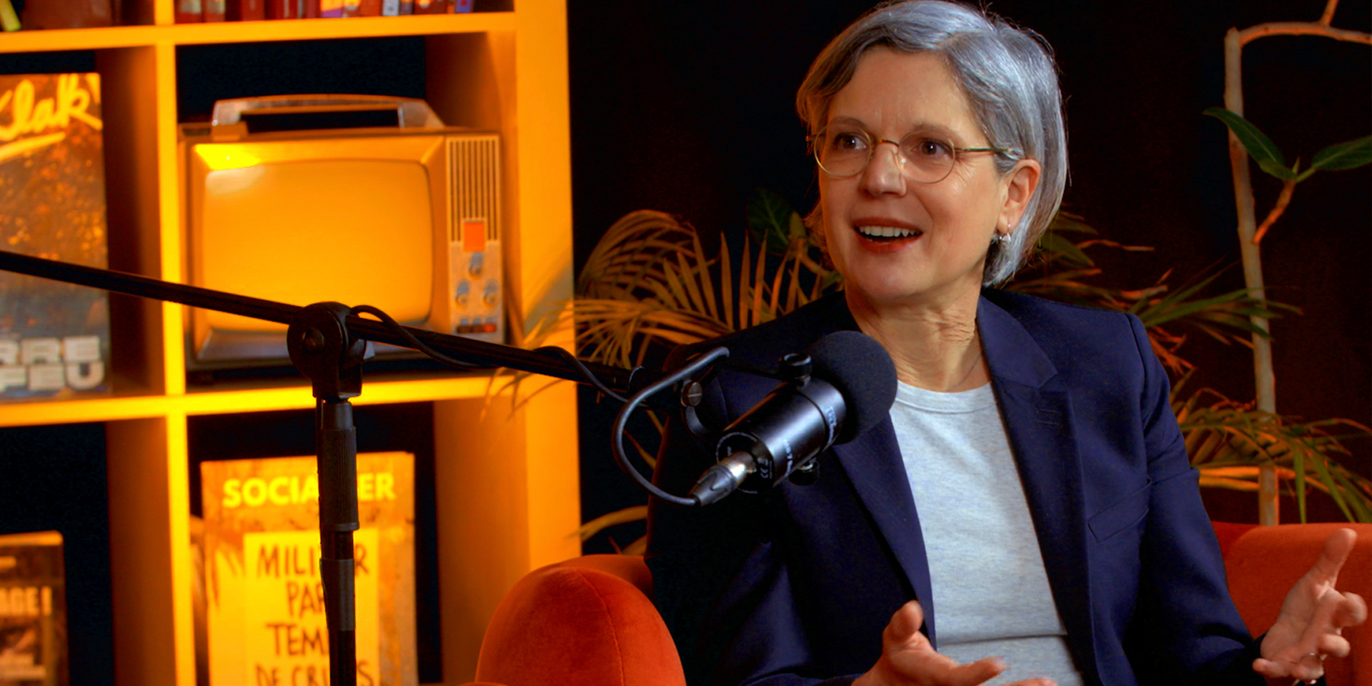 À gauche, qui a peur de la radicalité ? La vision de Sandrine Rousseau ...